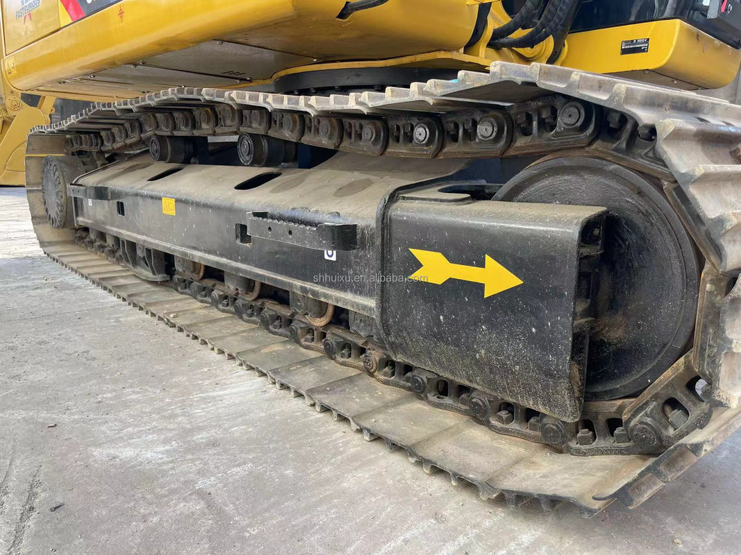 المستخدمة كاتربيلر- الحفرة الأصلية CAT320d2 الحفرة CAT- 320d2 حالة جيدة