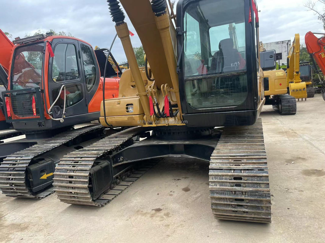 CAT320GC حفرة القطط المستعملة أصلية في حالة جيدة 20.5 طن الزحف متحرك